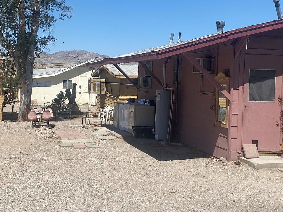 1st image of 2408 Decker Dr