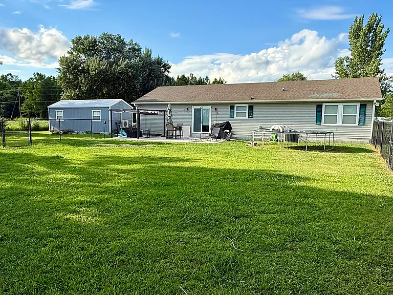 4933 White Oak River Rd — Photo 20