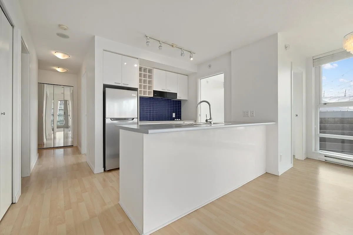 2 bed, 840 sqft, $3,500 — Photo 4
