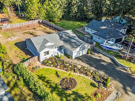 2nd image of 660 E Aycliffe Drive