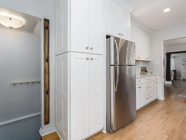 5065 N Berkeley Blvd — Photo 2