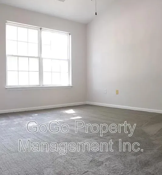105 Fairview Lake Way — Photo 8