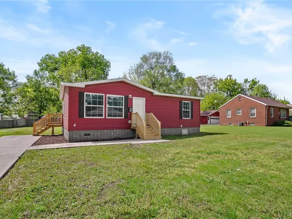 1708 E 29th St, Des Moines, IA 50317