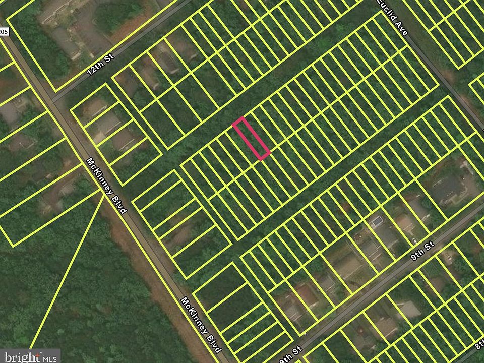 1st image of 39 11th St