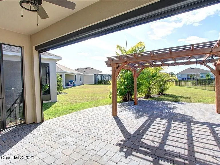 7378 Bluemink Ln — Photo 23