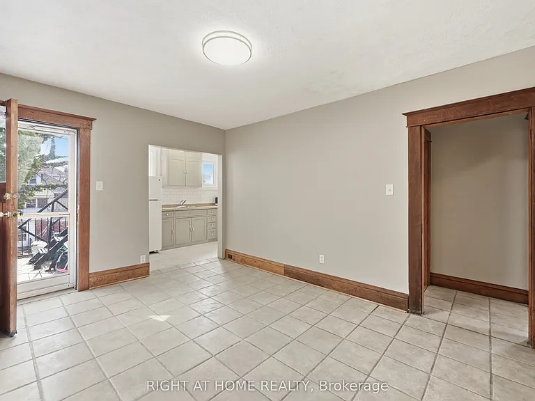 65 Fairholt Rd S #2 — Photo 17