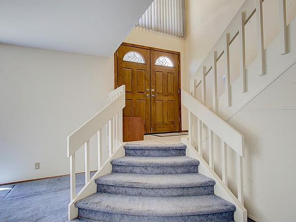 5th image of 1014 Hyde Ave