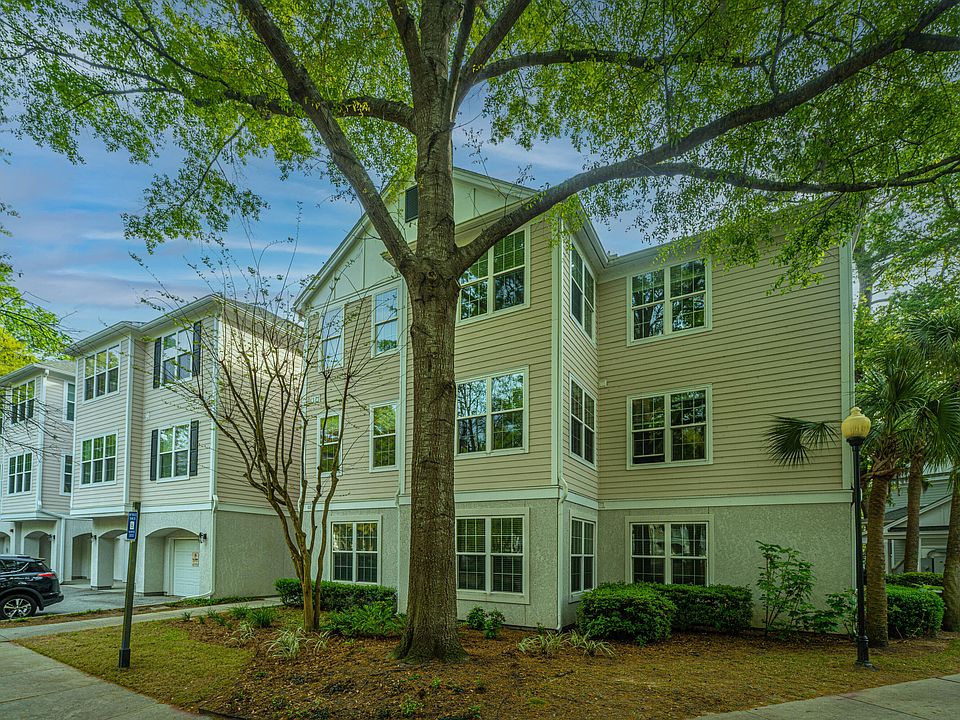 1st image of 60 Fenwick Hall Aly APT 611