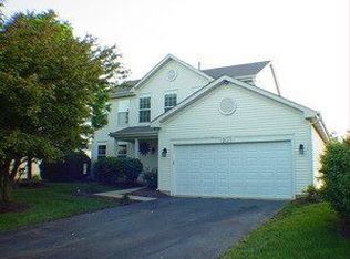 901 Shoreline Dr, Aurora, IL 60504