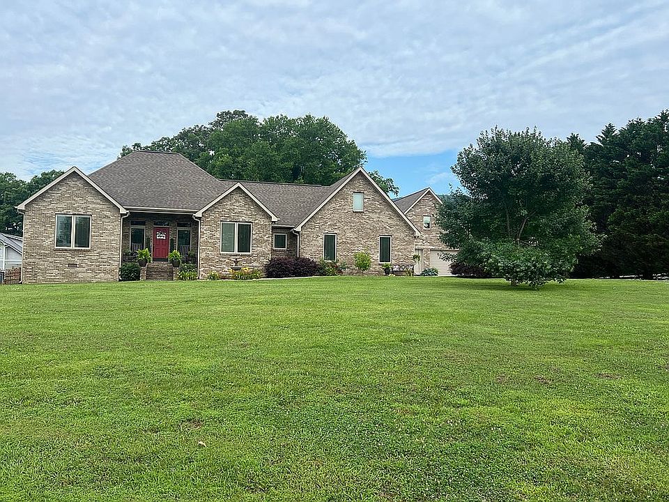 1st image of 120 Mountain Meadow Ln