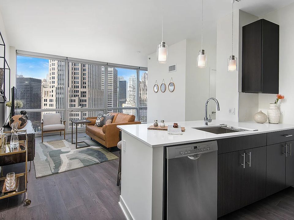 1st image of 468 N New St #806