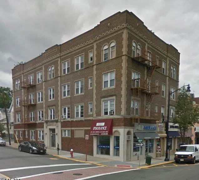 355 Lincoln Ave #1C — Photo 1