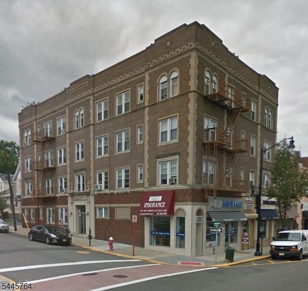 1st image of 355 Lincoln Ave APT 1C