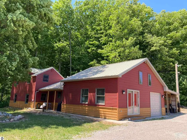 4679 N M 33, Rose City, MI 48654