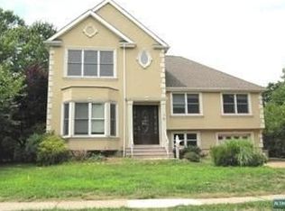 15-20 Lucena Dr #1X, Fair Lawn, NJ 07410