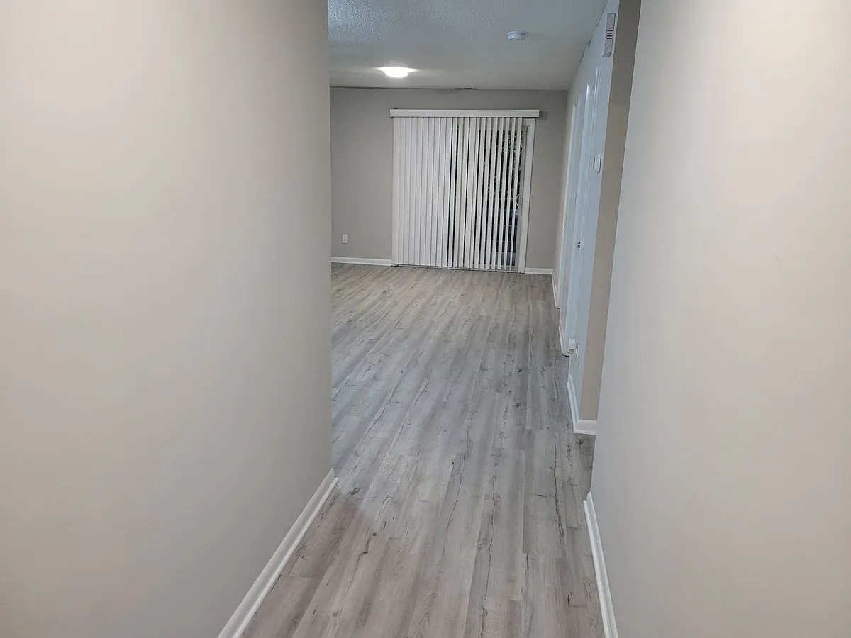 Building Photo - 3117 Woodpecker Ct