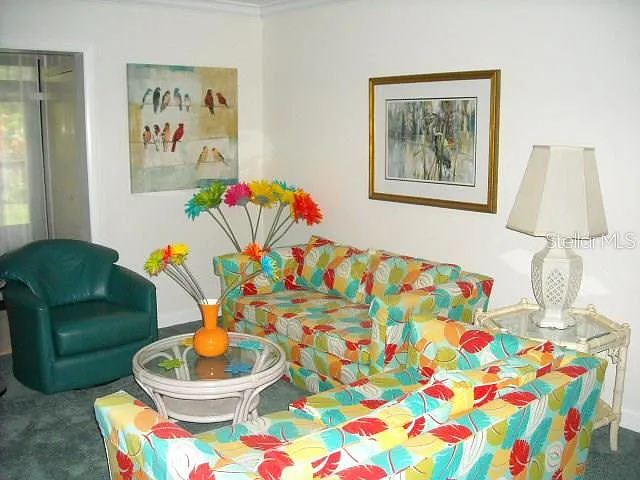 3 bed, 1370 sqft, $3,800 — Photo 2