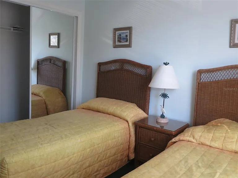 2806 Club Cortile Cir #B — Photo 31