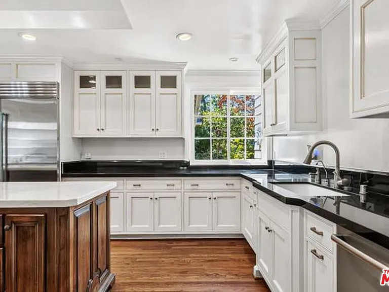 510 Toyopa Dr — Photo 15