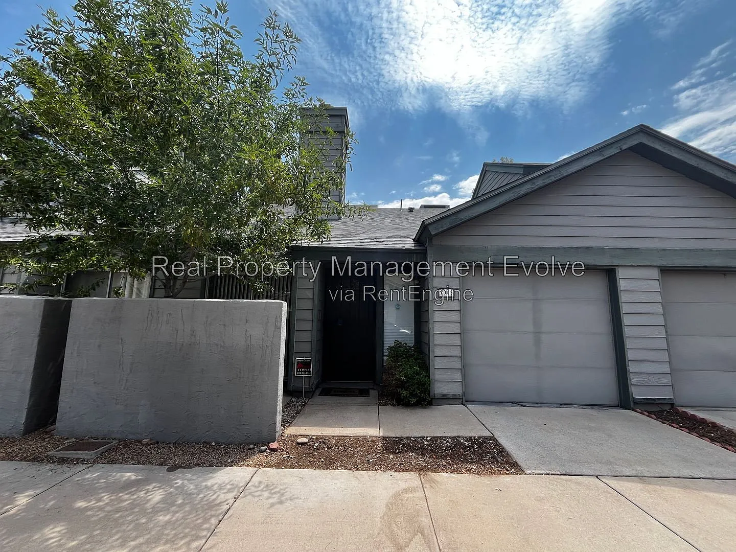 14002 N 49th Ave — Photo 1