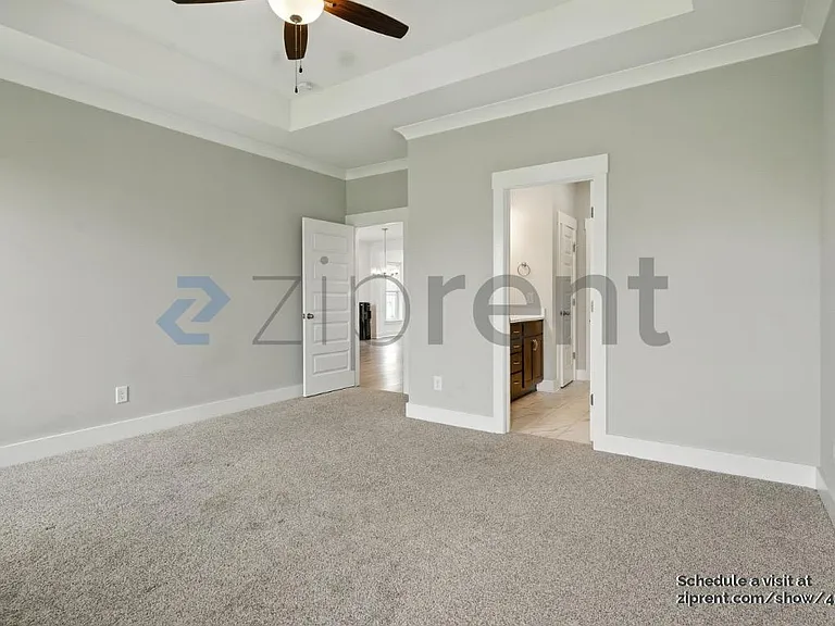 203 Hudson Dr — Photo 16