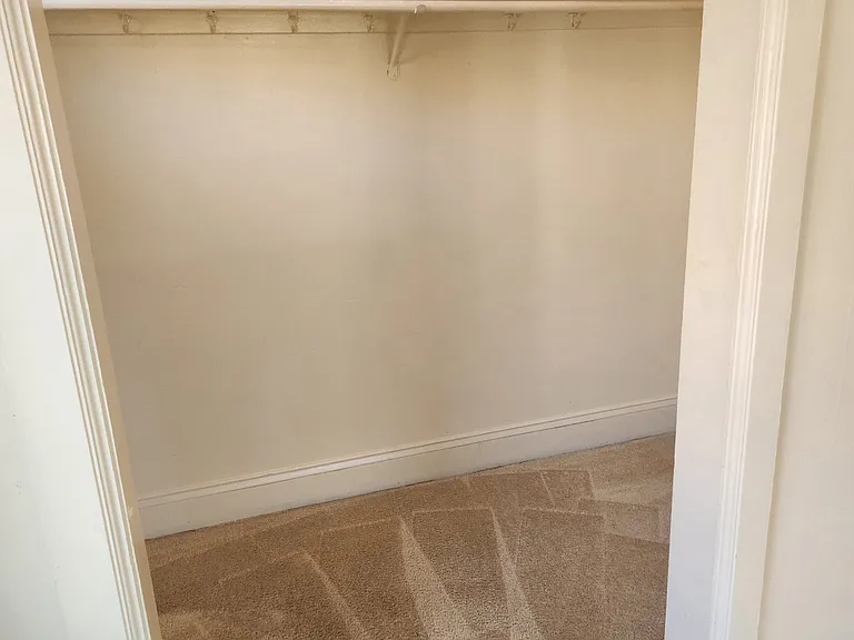 526 B St #H — Photo 4