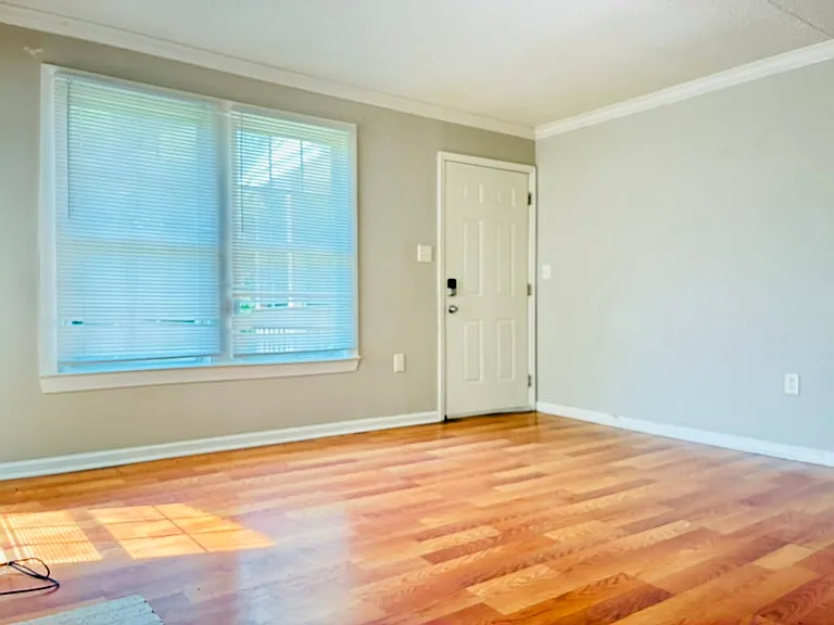 5168 Crawford Rd — Photo 4