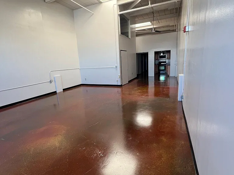 Sunshine Studios — Photo 11
