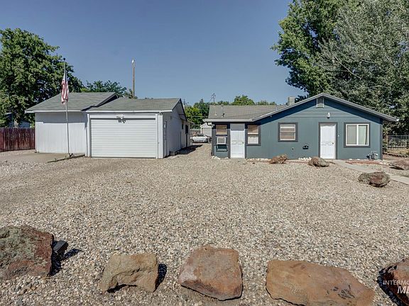 3rd image of 815 S McKinley Ave