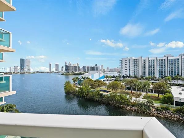 3330 NE 190th St APT 717, Miami, FL 33180