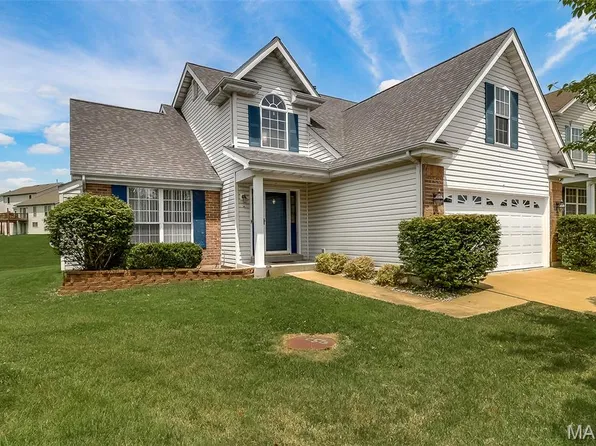 4647 Robbins Grove Dr, Florissant, MO 63034