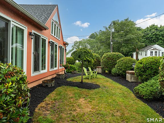 5th image of 34 Quotonset Lane