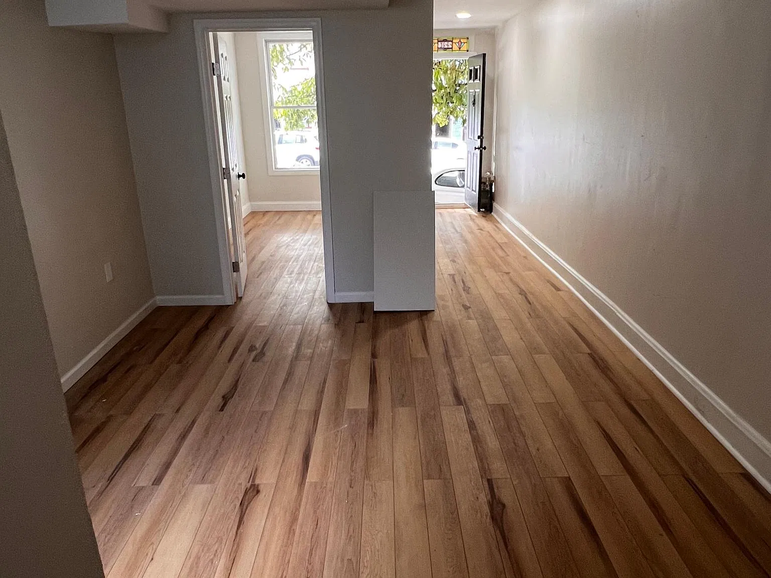 2214 Eastern Ave — Photo 2