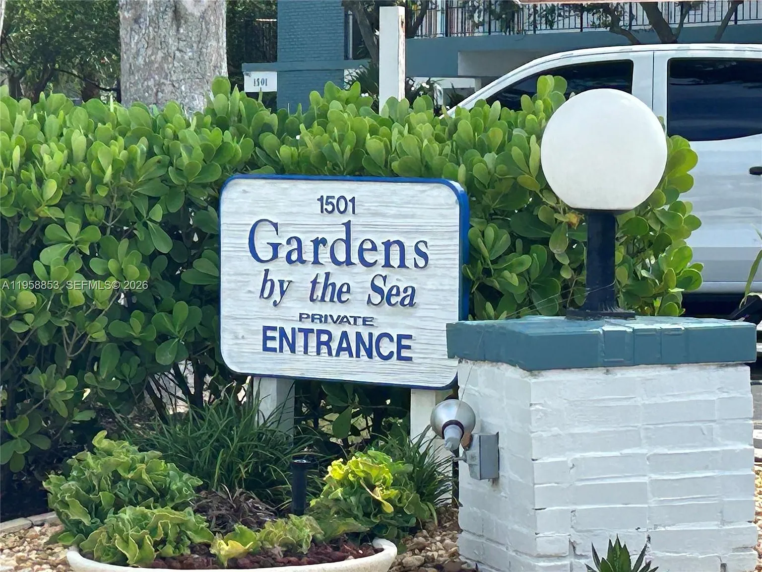 Gardens By The Sea Condo — Photo 4