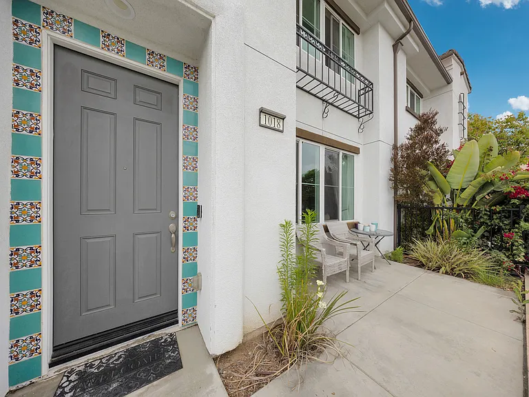 1018 Shiba Ct — Photo 2