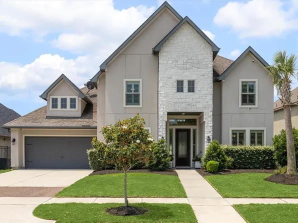 530 Amalfi Drive, Kemah, TX 77565
