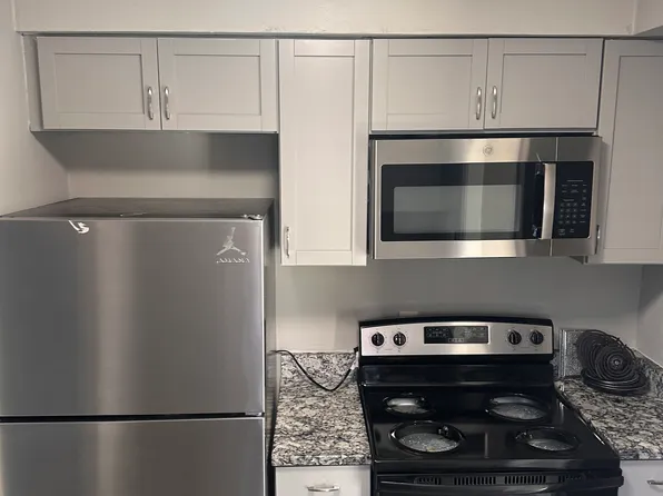 13917 Lakewood Heights Blvd, Cleveland, OH 44107