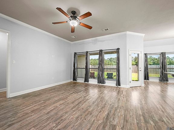 3rd image of 14993 Canyon Hill Dr