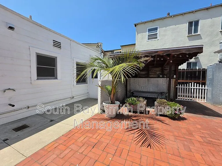57 7th Ct — Photo 11
