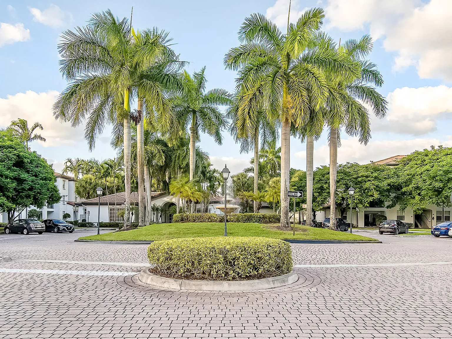 Windsor Pembroke Pines — Photo 2