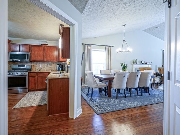 2nd image of 15460 Blair Ln