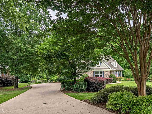 2nd image of 986 Saye Creek Dr