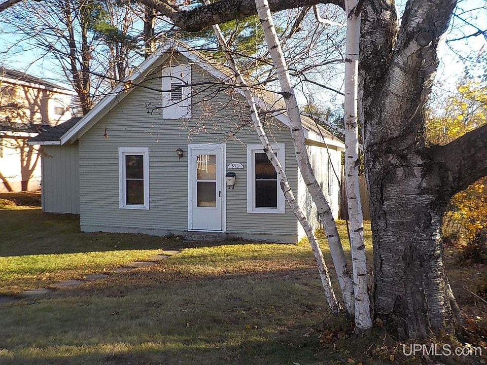 915 Wells St, Iron Mountain, MI 49801 Zillow