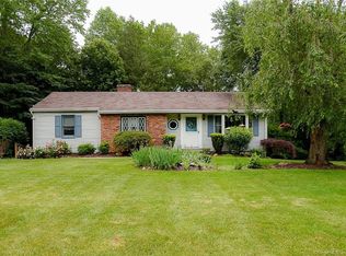 7 Horse Stable Cir, Shelton, CT 06484