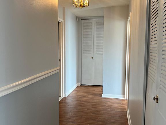 4th image of 2211 S Stewart Ave APT 4C