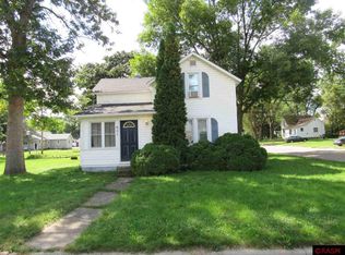 601 S Anna Ave, Lake Crystal, MN 56055