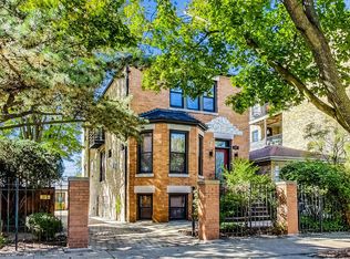 2832 N Francisco Ave, Chicago, IL 60618