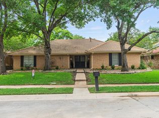 2109 Inverness Dr, Arlington, TX 76012
