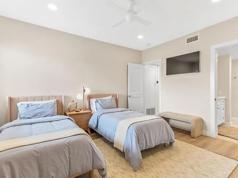 4052 Garfield St — Photo 22
