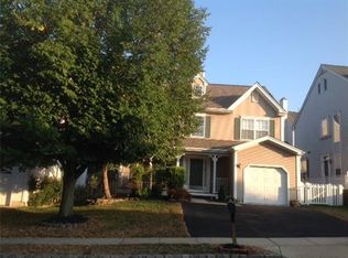 5 Oxford Ct #0, Kendall Park, NJ 08824